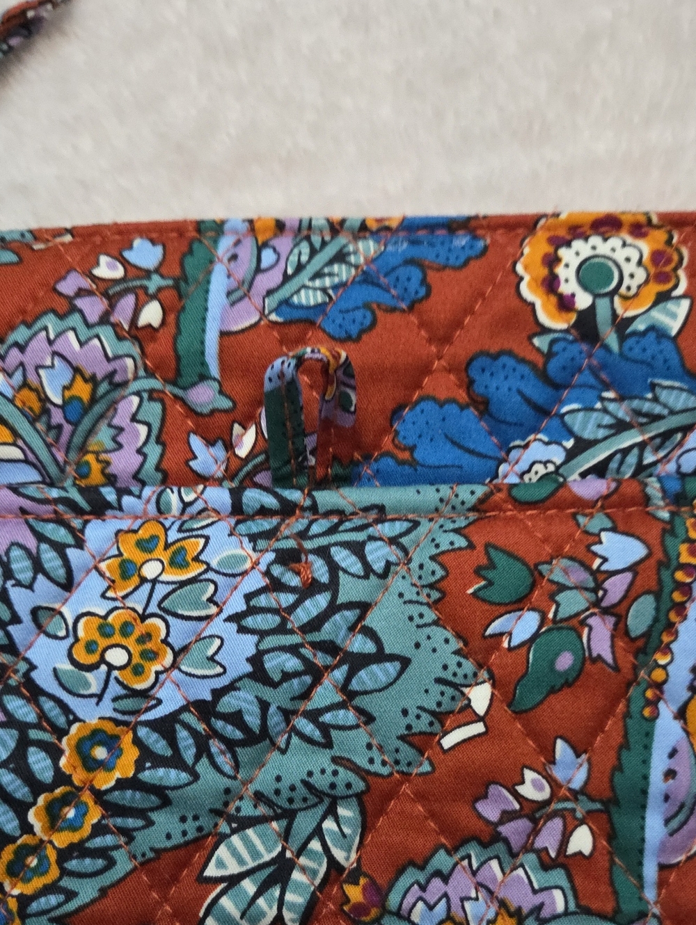 Vera Bradley Crossbody Bag - Picture 3 of 6